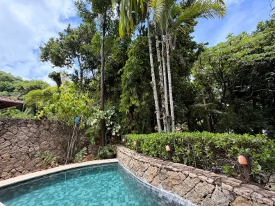Casa de Condomínio com 3 Quartos para alugar, 300m² no Barreiro, Ilhabela
