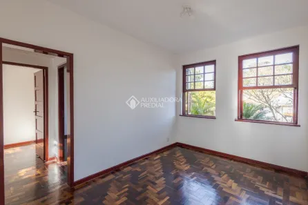 Apartamento com 2 Quartos para alugar, 51m² no Passo da Areia, Porto Alegre