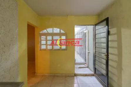 Casa com 1 Quarto para alugar, 40m² no Jardim Pinhal, Guarulhos