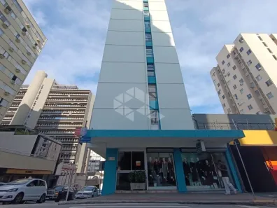 Apartamento com 2 Quartos para alugar, 50m² no Centro, Florianópolis
