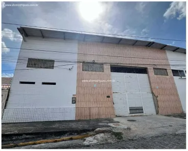 Galpão/Depósito/Armazém para alugar, 350m² no Liberdade, Campina Grande
