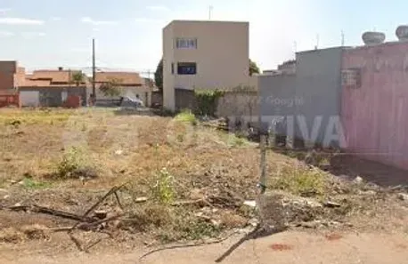 Lote/Terreno à venda, 300m² no Segismundo Pereira, Uberlândia