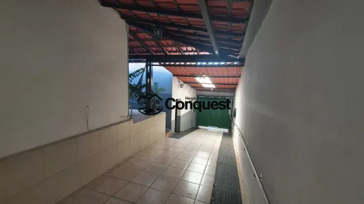 Casa com 3 Quartos à venda, 250m² no Monte Castelo, Contagem