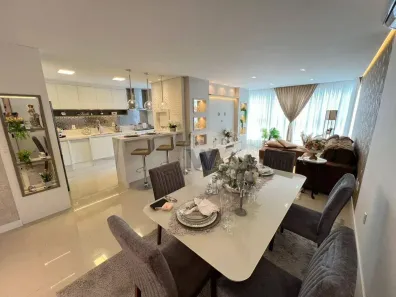 Apartamento com 3 Quartos para alugar, 136m² no Centro, Balneário Camboriú