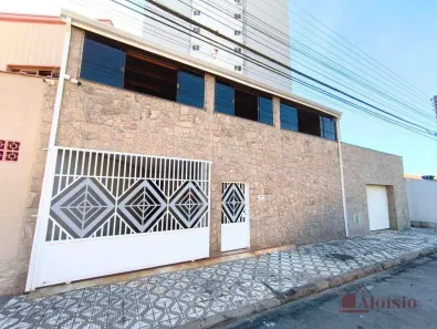 Casa com 2 Quartos à venda, 167m² no Jardim Maria Augusta, Taubaté
