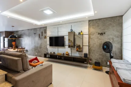 Casa com 2 Quartos à venda, 95m² no Guarujá, Porto Alegre