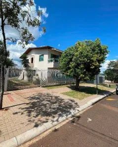 Sobrado com 6 Quartos à venda, 240m² no Universitário, Cascavel