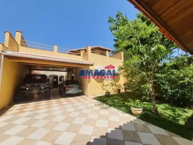 Sobrado com 4 Quartos à venda, 284m² no Jardim do Vale, Jacareí