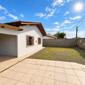 Casa com 3 Quartos para alugar, 120m² no Fátima, Joinville