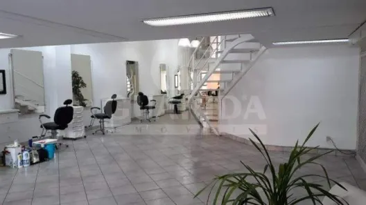 Ponto Comercial para alugar, 290m² no Auxiliadora, Porto Alegre