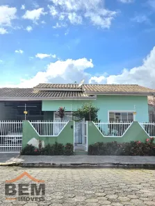 Casa com 2 Quartos à venda, 104m² no Santa Regina, Camboriú