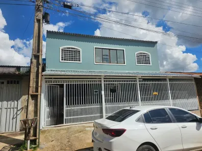 Sobrado com 4 Quartos à venda, 250m² no Recanto das Emas, Brasília