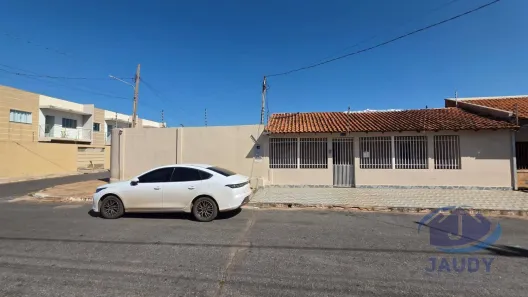 Casa com 4 Quartos para alugar, 260m² no Mapim, Várzea Grande