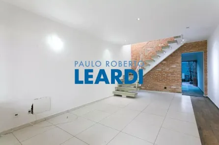 Sobrado com 3 Quartos para venda ou aluguel, 147m² no Vila Gomes Cardim, São Paulo