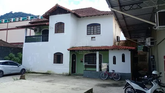 Casa com 5 Quartos à venda, 535m² no Centro, Guapimirim