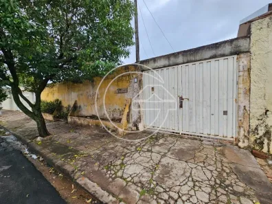 Casa com 3 Quartos para alugar, 10m² no Centro, Marília
