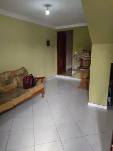 Sobrado com 3 Quartos à venda, 180m² no Jardim Mimas, Embu das Artes