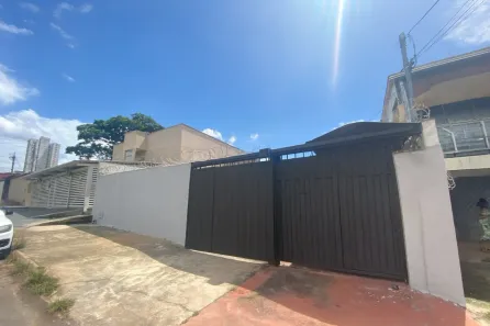 Casa com 3 Quartos para alugar, 200m² no Setor Criméia Leste, Goiânia