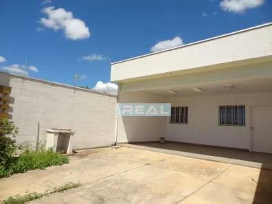 Casa com 2 Quartos para alugar, 84m² no Alto de Pinheiros, Paulínia