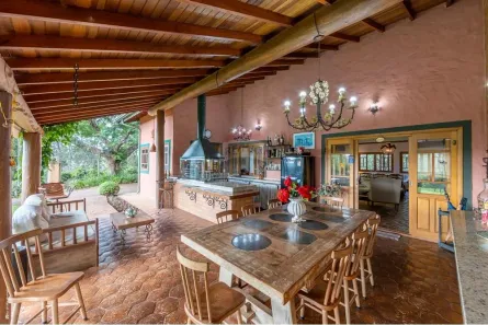 Fazenda/Sítio com 5 Quartos à venda, 505m² no Feital, Morungaba