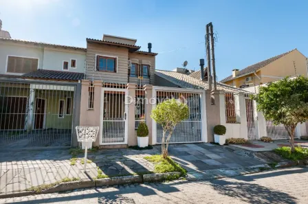 Casa com 3 Quartos à venda, 180m² no Hípica, Porto Alegre