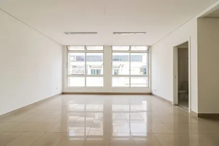 Ponto Comercial para alugar, 39m² no Liberdade, São Paulo