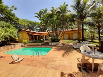 Fazenda/Sítio com 3 Quartos à venda, 180m² no Núcleo Urbano Parque Ana Helena, Jaguariúna