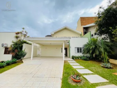 Casa de Condomínio com 3 Quartos para alugar, 225m² no Terra Bonita, Londrina