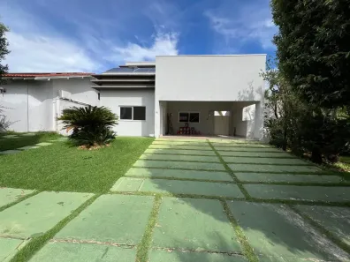 Casa de Condomínio com 4 Quartos para alugar, 220m² no Jardim Itália, Cuiabá