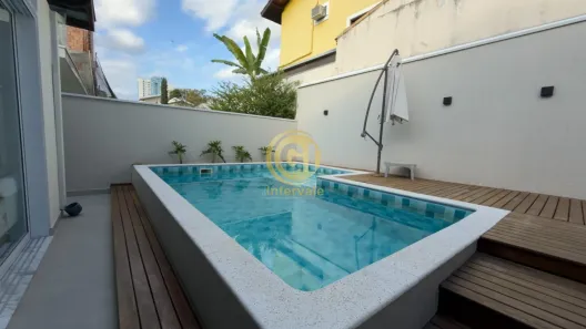 Casa de Condomínio com 3 Quartos à venda, 200m² no Loteamento Villa Branca, Jacareí