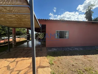 Fazenda/Sítio com 3 Quartos para venda ou aluguel, 1200m² no , Hidrolândia
