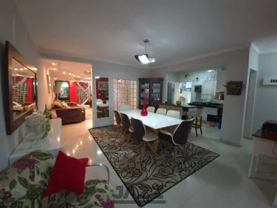 Casa com 3 Quartos à venda, 280m² no Jardim Oriente, Piracicaba