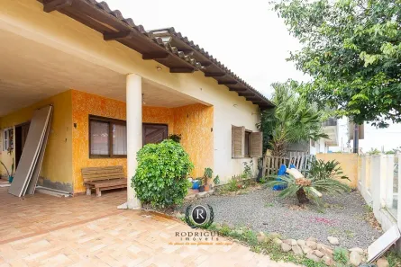 Casa com 3 Quartos à venda, 127m² no Torres, Torres