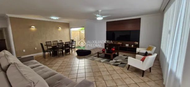 Casa com 4 Quartos à venda, 393m² no Córrego Grande, Florianópolis