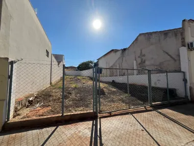Lote/Terreno à venda, 400m² no Centro, Jaú