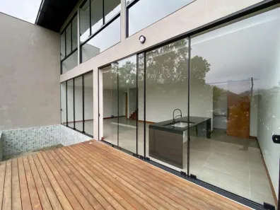 Casa com 3 Quartos à venda, 191m² no Quitandinha, Petrópolis
