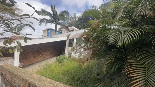 Lote/Terreno à venda, 233m² no Jardim Peri Peri, São Paulo