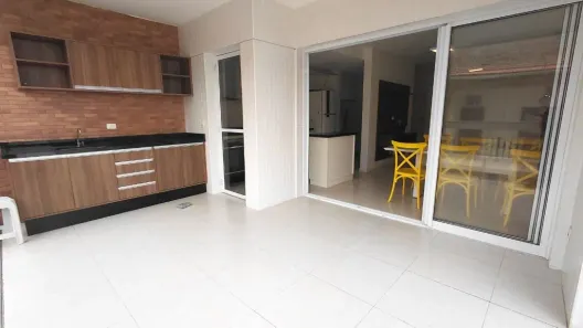 Apartamento com 3 Quartos para alugar, 121m² no Jardim Las Palmas, Guarujá