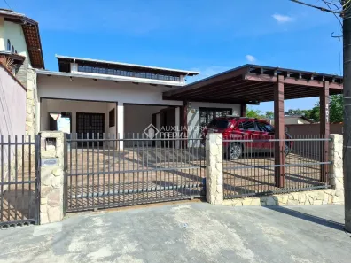 Casa com 4 Quartos à venda, 251m² no Floresta, Joinville