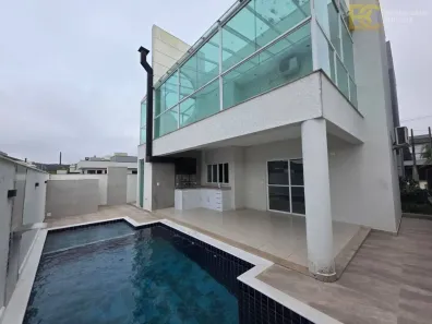 Casa de Condomínio com 5 Quartos para alugar, 258m² no Centro, Peruíbe