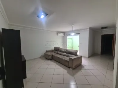 Casa de Condomínio com 3 Quartos à venda, 190m² no Parque Fehr, São Carlos