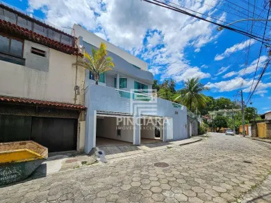 Casa com 3 Quartos à venda, 600m² no São Francisco, Niterói