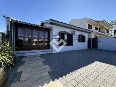 Casa com 4 Quartos à venda, 197m² no Dom Antônio Reis, Santa Maria