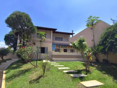 Casa com 7 Quartos à venda, 360m² no Itamarati, Londrina