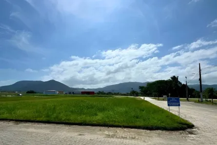à venda, 646m² no , Porto Belo