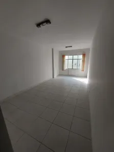 Sala Comercial para venda ou aluguel, 27m² no Cacuia, Rio de Janeiro