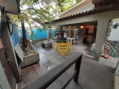 Imóvel Comercial com 6 Quartos para alugar, 380m² no São Francisco, Niterói