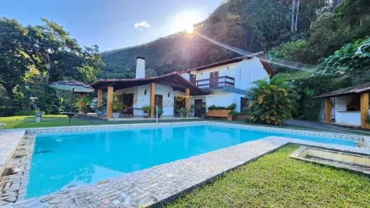 Casa de Condomínio com 5 Quartos à venda, 380m² no Cruzeiro, Teresópolis