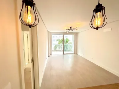 Apartamento com 3 Quartos à venda, 94m² no Centro, Florianópolis