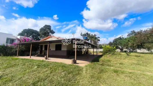 Casa com 2 Quartos para alugar, 60m² no Setor de Mansões do Lago Norte, Brasília